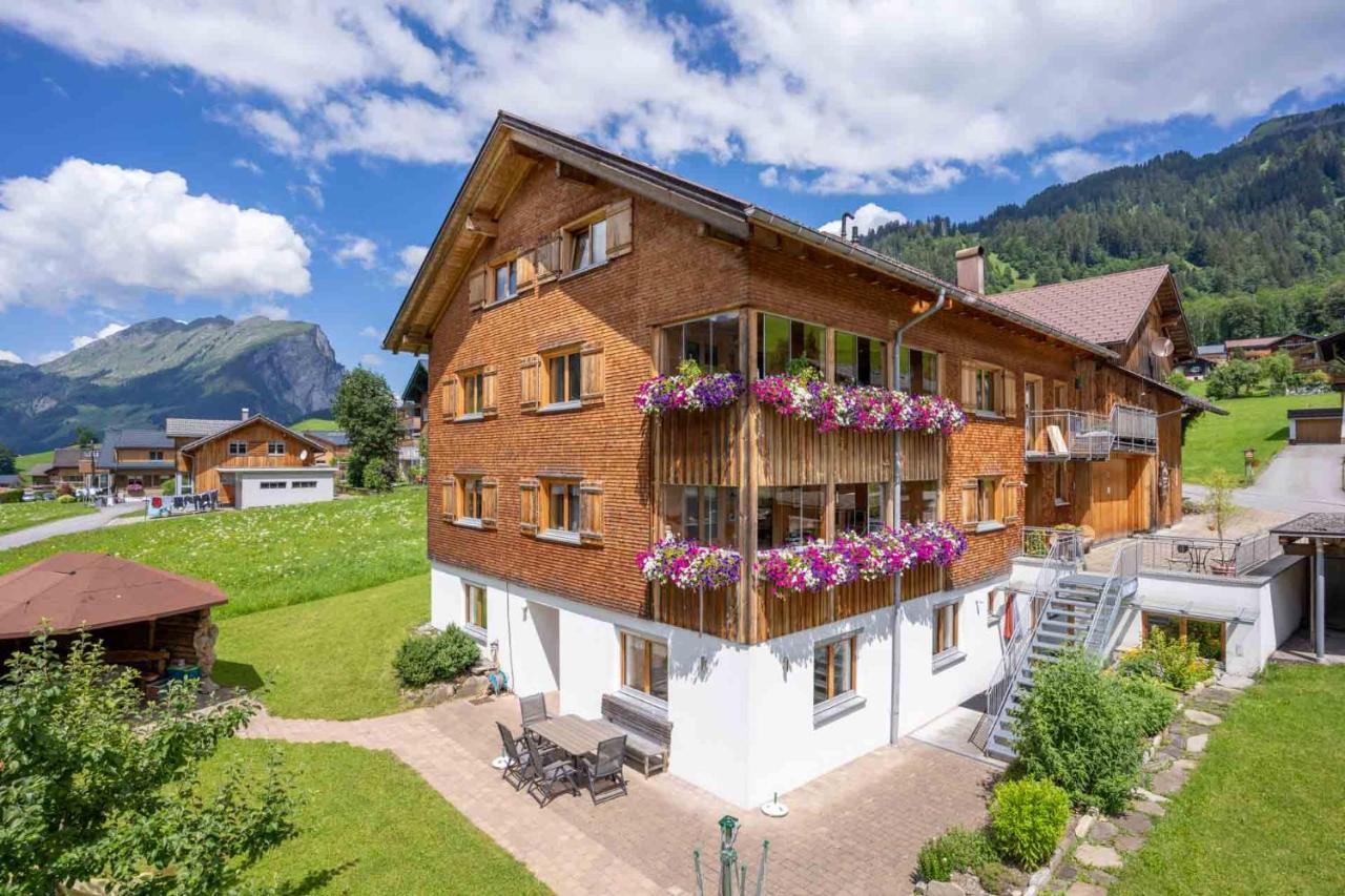Forsthaus Schoppernau Hotel Exterior foto